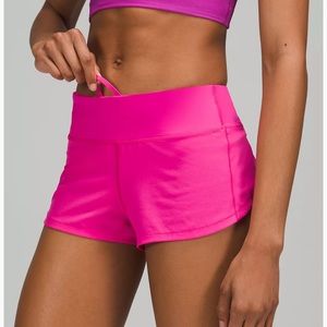 Sonic pink speed up low-rise lined short 2.5" size 8!